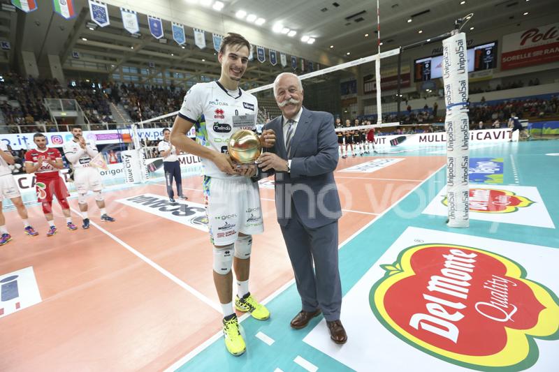 Giannelli Premiato Dal Presidente Mosna Come Miglior Giocatore Under 23 Della Scorsa Stagione