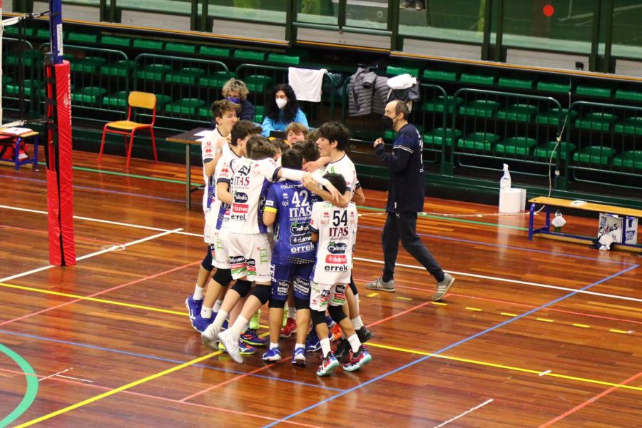 Esultanza Gialloblu Per La Prima Vittoria Stagionale