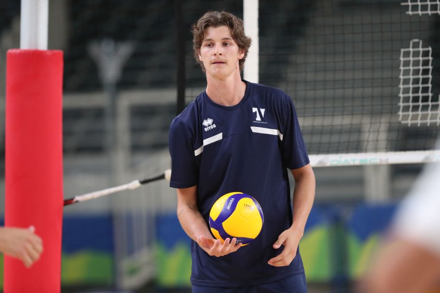 Martin Berger Al Lavoro Con La Palla