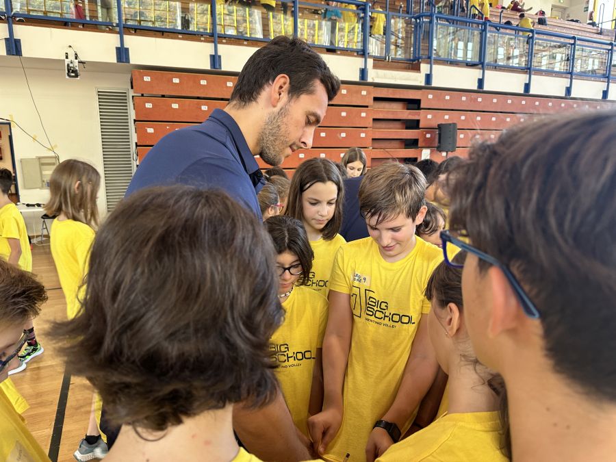 Oreste Cavuto Gettonatissimo Per Autografi E Selfie