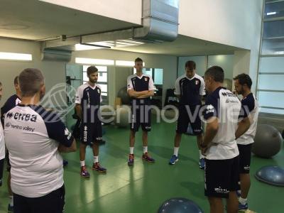 Al Lavoro La Mattina In Sala Pesi